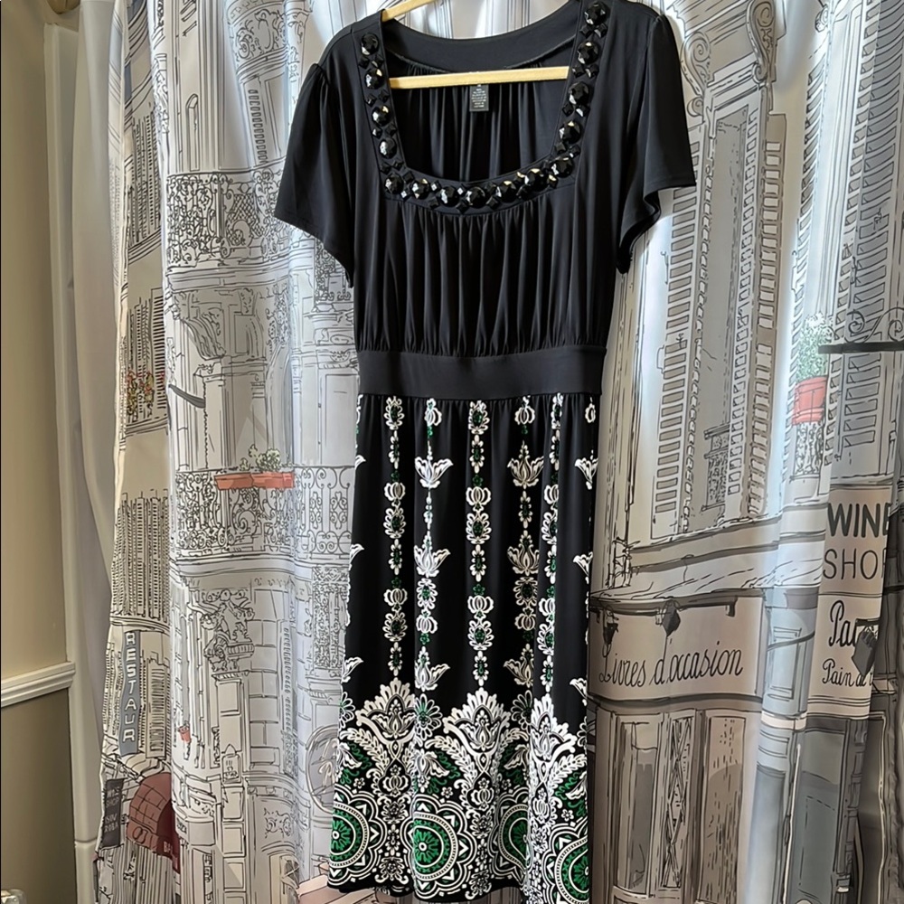 Elegant Black and Green Embellished Dress